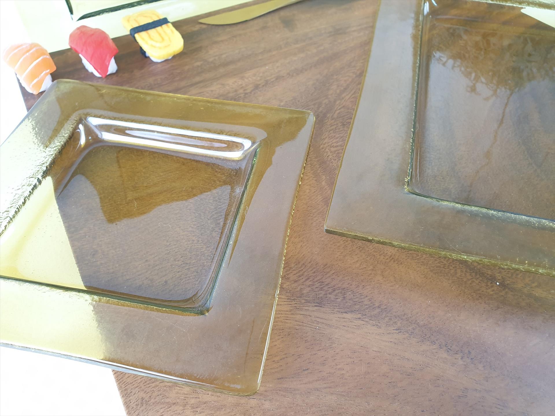 窯燒玻璃盤/【硫金】四角正方盤 (小)(中)(大)(最大)  | 第三張展示圖