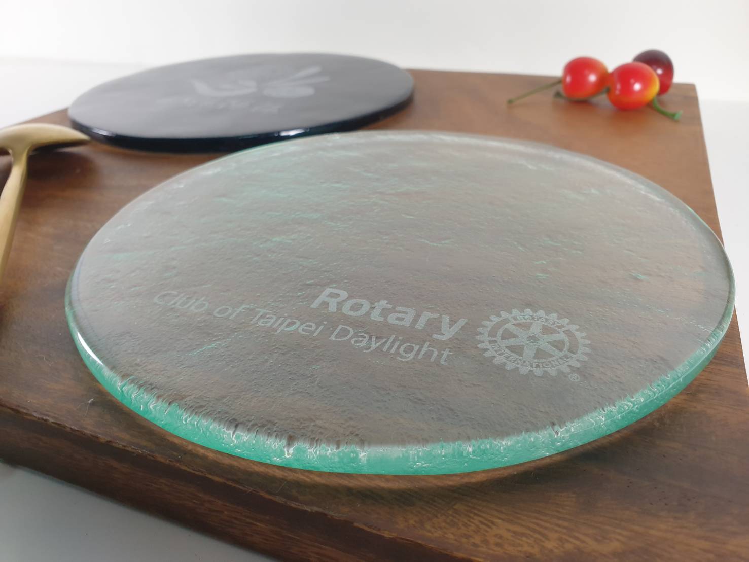 8吋~10吋窯燒手造琉璃平板圓盤 蛋糕盤 壽司盤 可雷射雕刻LOGO 請提供圖稿估價 | 第四張展示圖