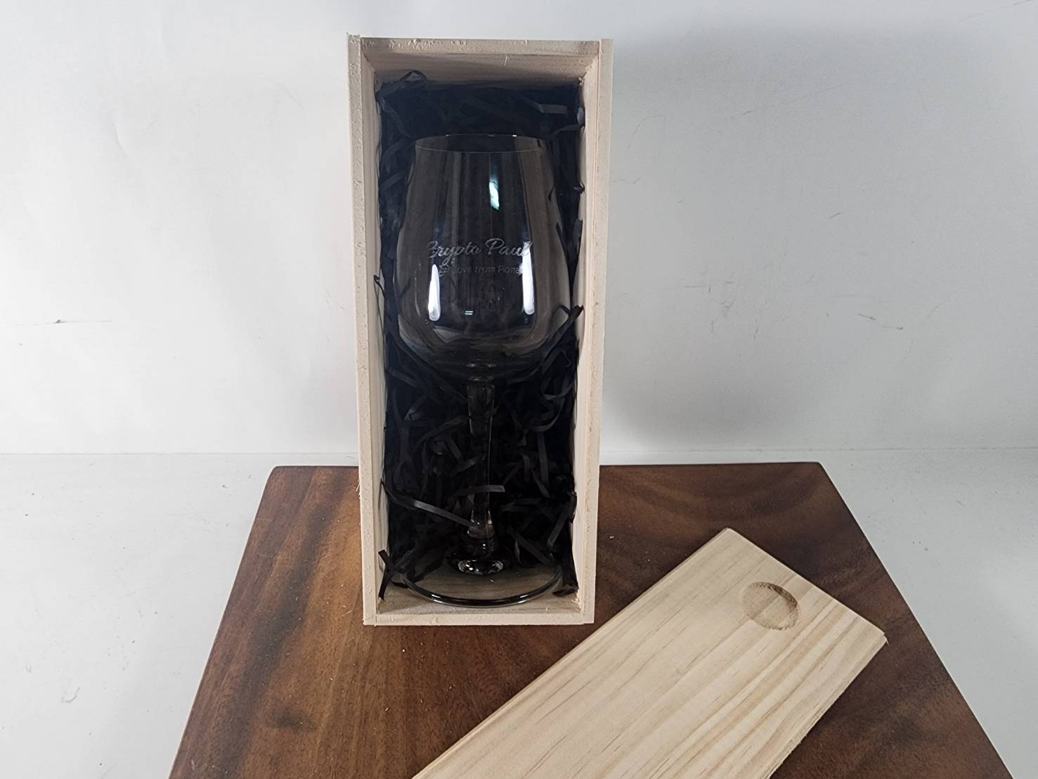 玻璃杯雕刻 |  標準紅酒杯系列 |  專屬木盒包裝單入 | 第五張展示圖