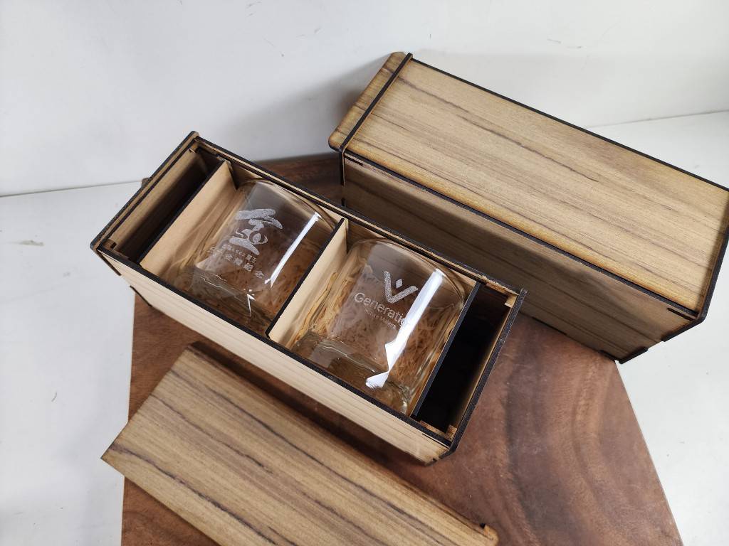 玻璃杯雕刻  Connexion 威士忌酒杯  雙入木盒裝 可刻名字 LOGO | 第一張展示圖