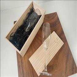 玻璃杯雕刻 | 高級桑迪香檳杯-210ml | 雕刻Logo 文字 | 專屬木盒單入裝 | 展示圖