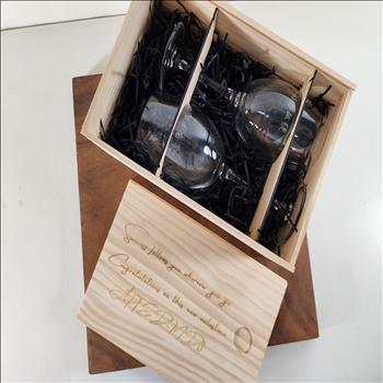 無鉛水晶玻璃杯雕刻 卡本內紅酒杯470ml 專屬木盒包裝附提袋 | 展示圖