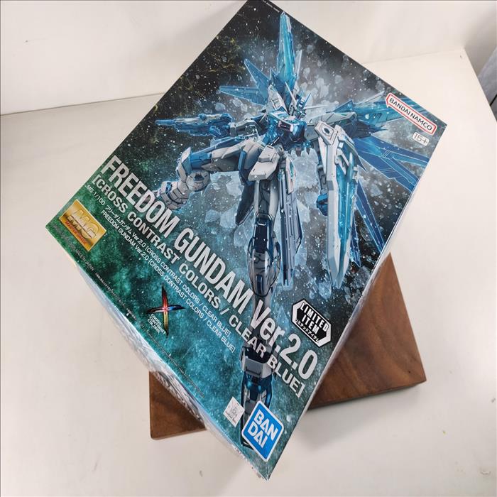 限量版模型 日版正品 冰霜自由  MG 1/100 自由鋼彈 Ver.2.0 24小時出貨 | 第一張展示圖