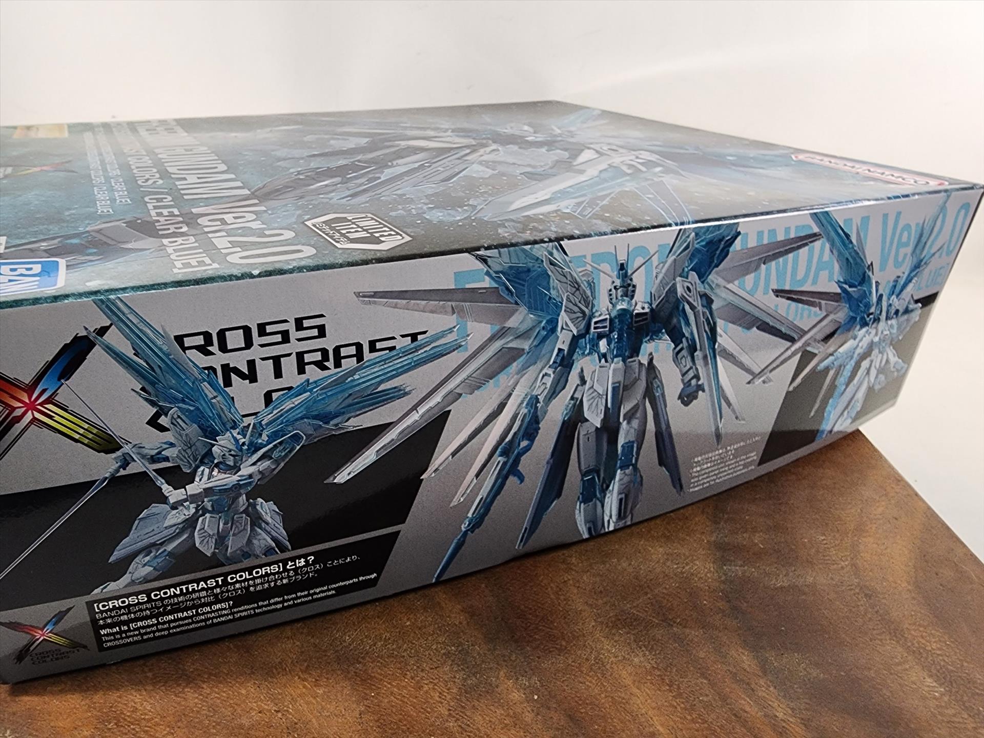 限量版模型 日版正品 冰霜自由  MG 1/100 自由鋼彈 Ver.2.0 24小時出貨 | 第三張展示圖