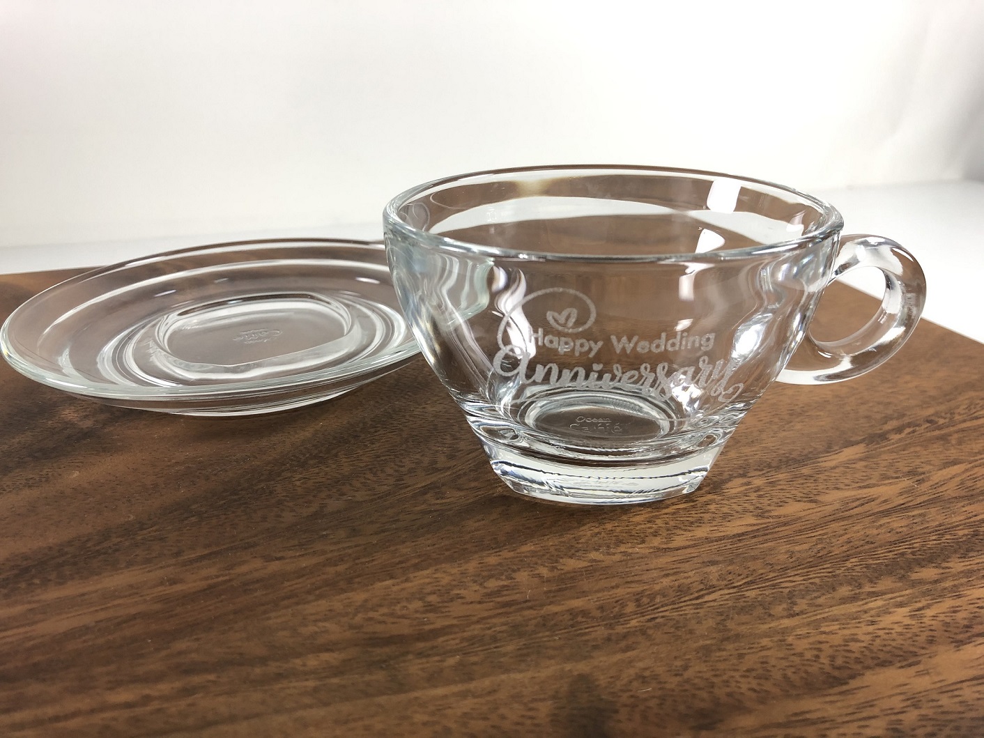 玻璃杯雕刻 | 咖啡杯盤組 花茶杯盤 | 雕刻Logo 文字 | | 第四張展示圖