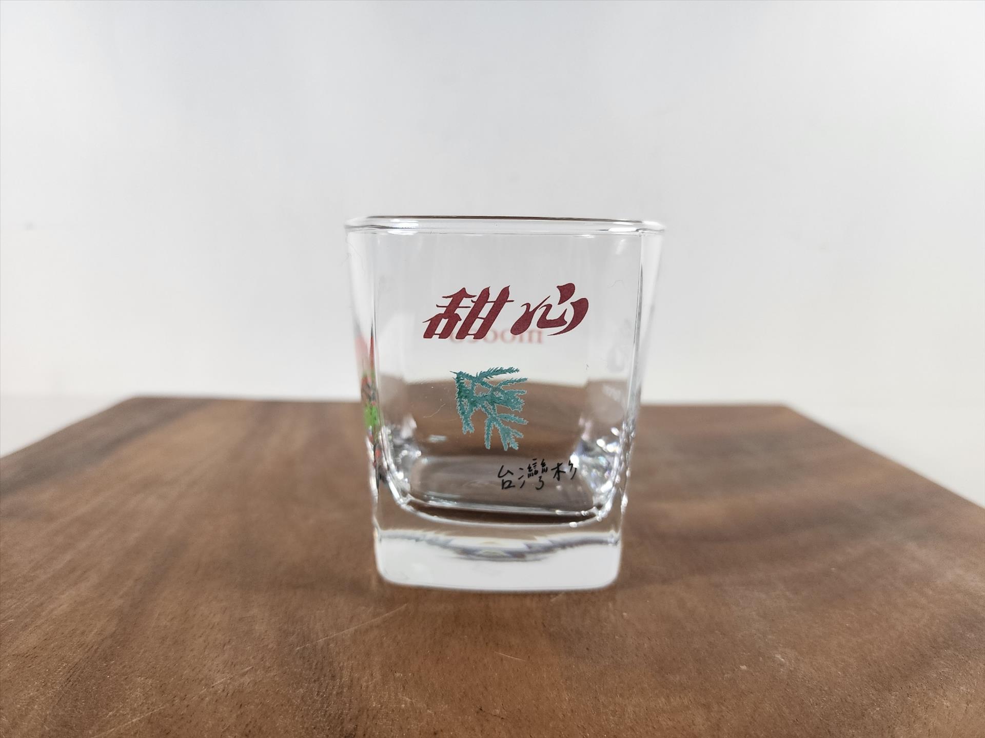 玻璃杯印刷 釉燒彩色玻璃杯 方形威士忌杯-295ml 可客製印刷圖案LOGO 圖案耐洗不掉 | 第四張展示圖