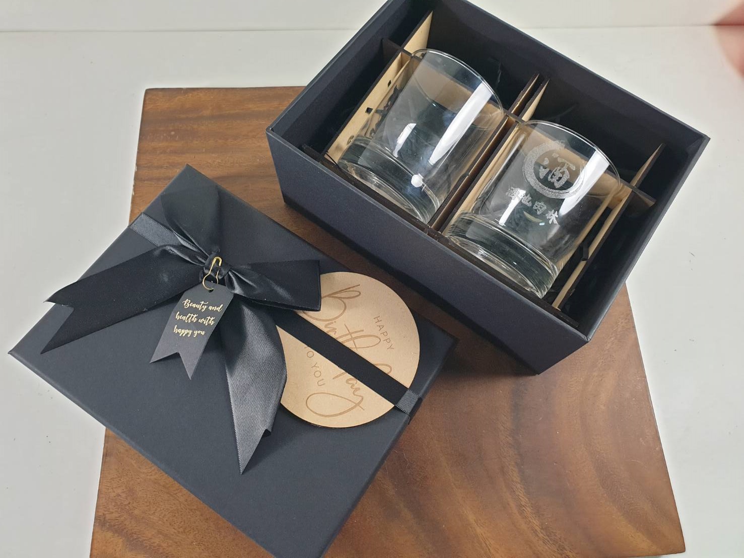 玻璃杯雕刻  威士忌酒杯 可刻名字 LOGO 附禮盒紙袋 木質賀卡 | 第六張展示圖