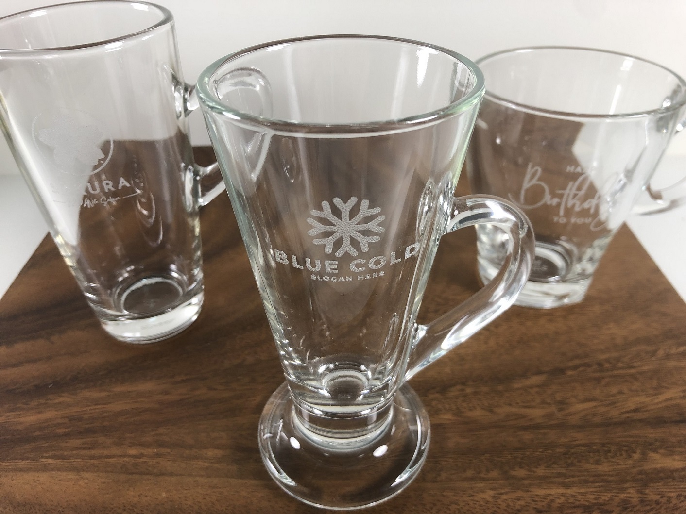 玻璃杯雕刻 | 咖啡杯 馬克杯 拿鐵杯 愛爾蘭杯 | 雕刻Logo 文字  | 第一張展示圖