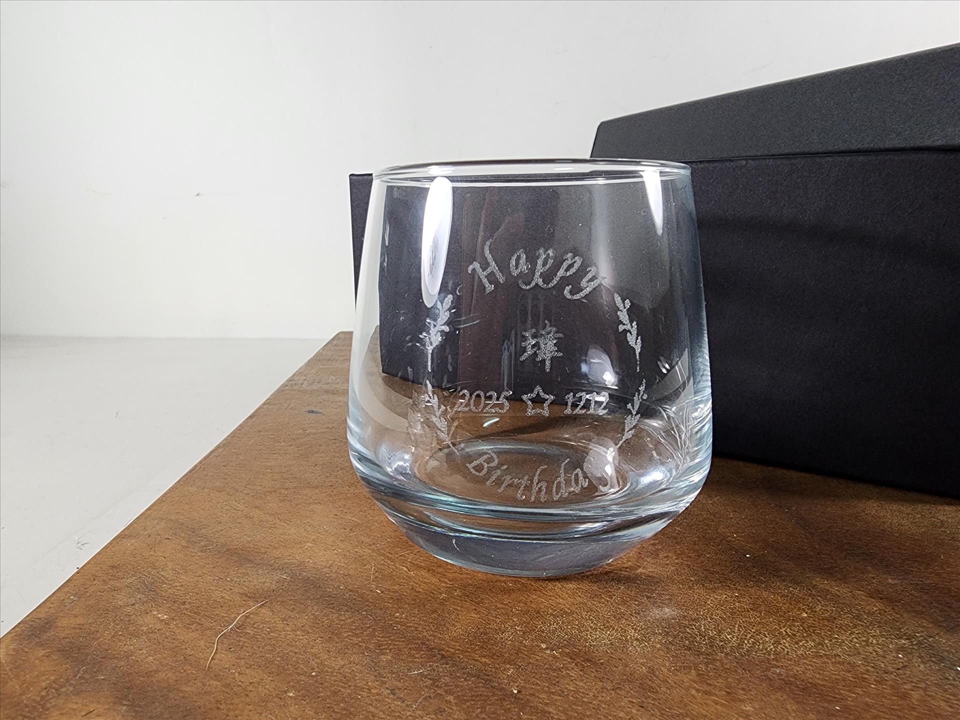 玻璃杯雕刻 細緻橢圓威杯 雙入禮盒 可刻名字 LOGO 附禮盒紙袋 木質賀卡 | 第一張展示圖