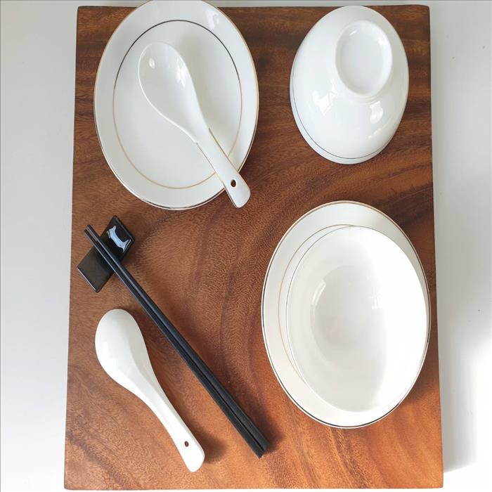 簡約金邊陶瓷飯碗三件套  4.5吋飯碗、6吋小盤、附小湯勺