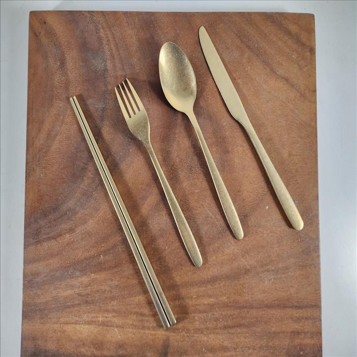 復古仿舊風 不鏽鋼 刀叉筷家用餐具四件可選(刀、叉、勺、筷) 金色款 | 展示圖